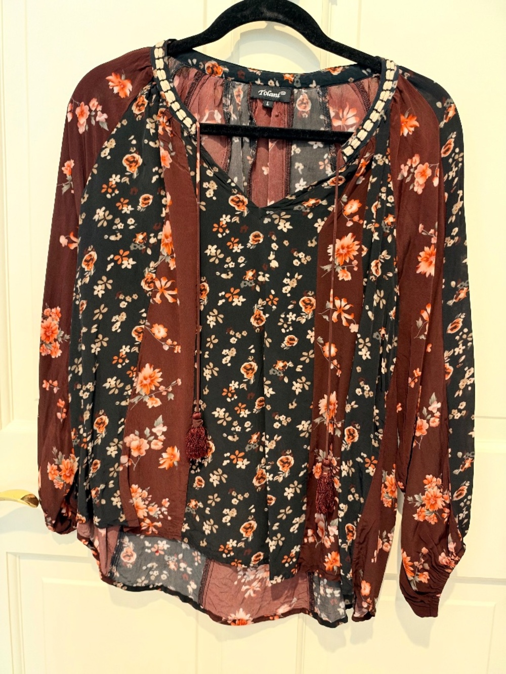 Tolani Mixed Floral Tassel Blouse | Large